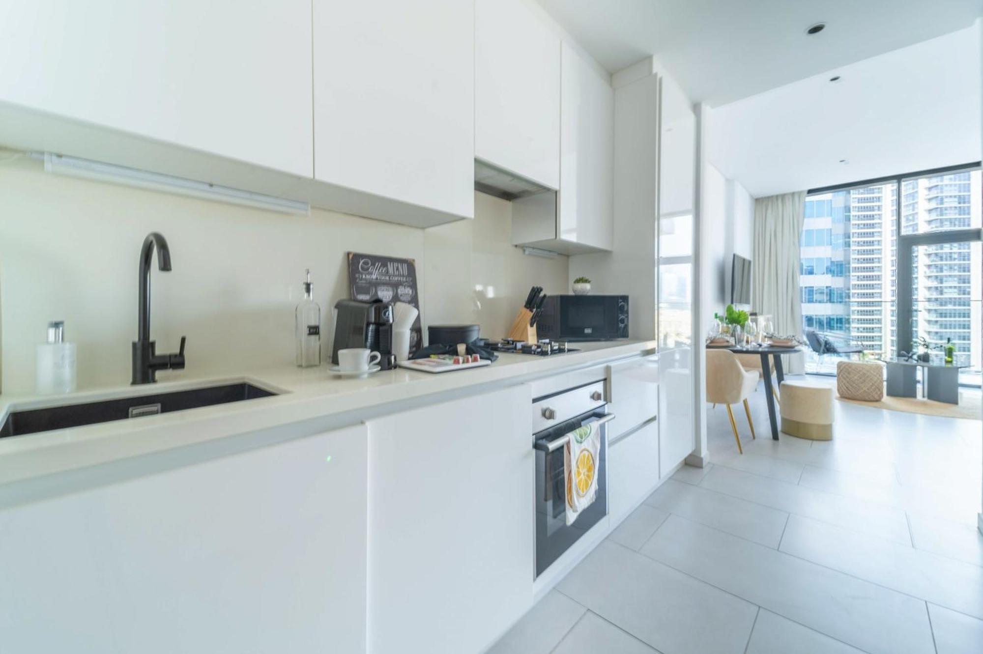 Apartment Frank Porter - Marquise Square Tower Dubai